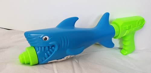 Water gun shark 36 cm. 4664